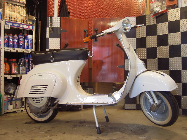 Vespa 100 VINTAGE