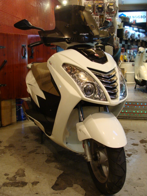 マラグーティ ブログ125ie