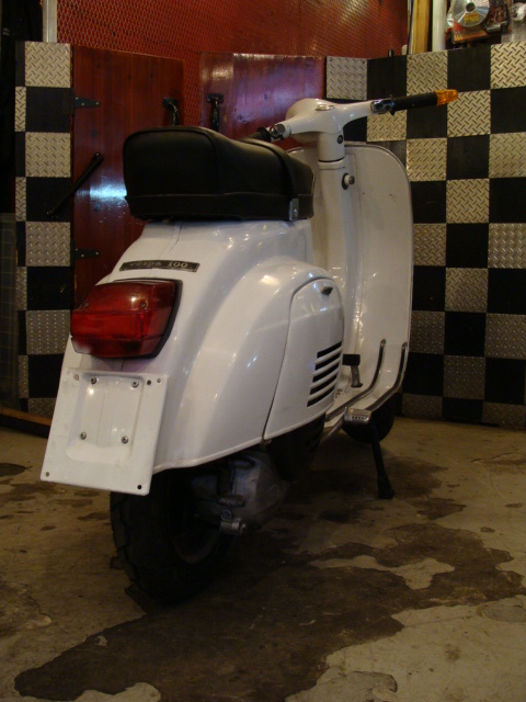 vespa 100 vintage