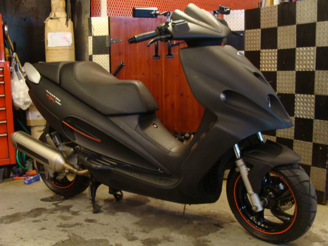 マラグーティ ファントムMAX250