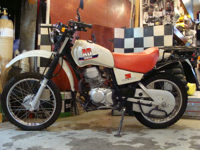 YAMAHA AG200逆輸入