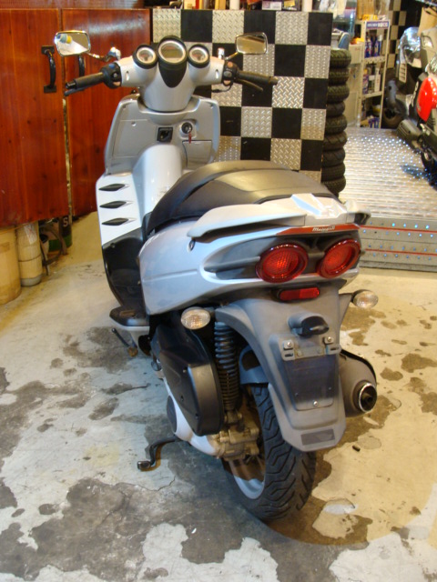 マラグーティ ファントムMAX250