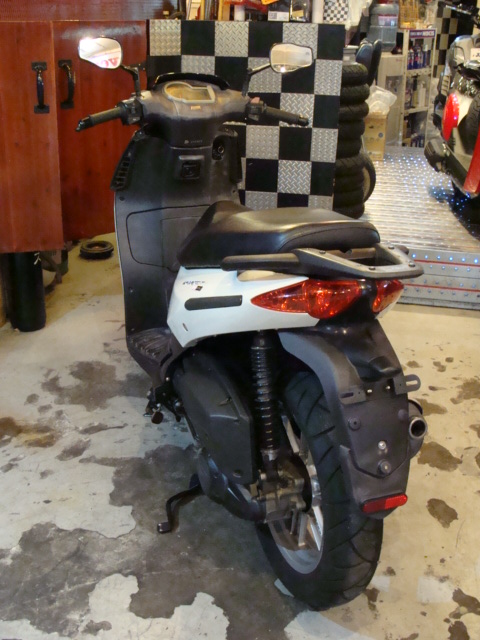 aprilia スポーツシティー200