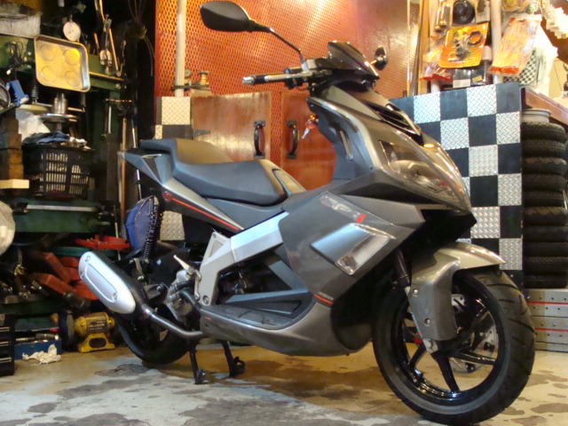 DERBI GP1 250i