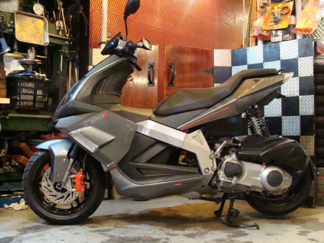 DERBI GP1 250i