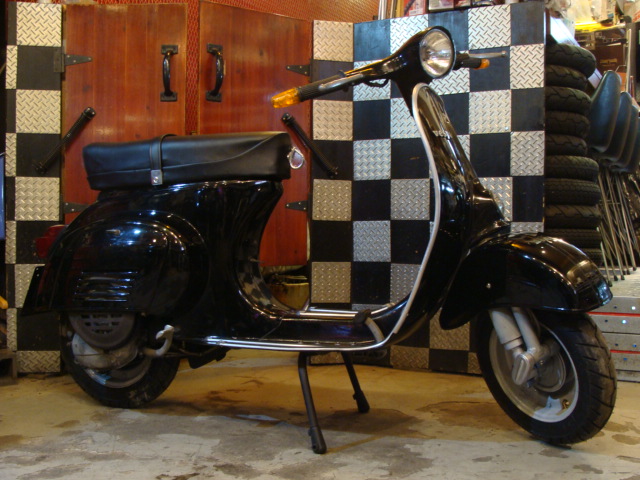Vespa 100