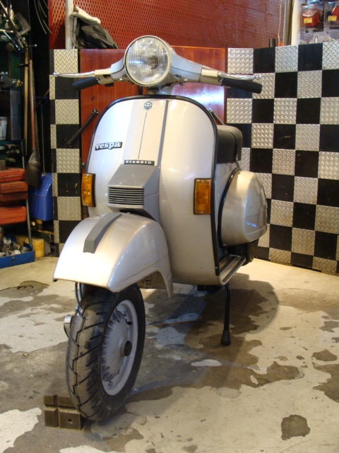 Vespa PX200E