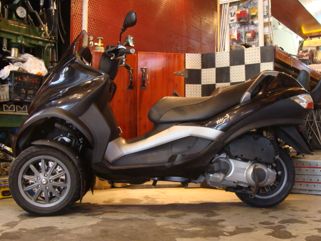PIAGGIO MP3-250RL