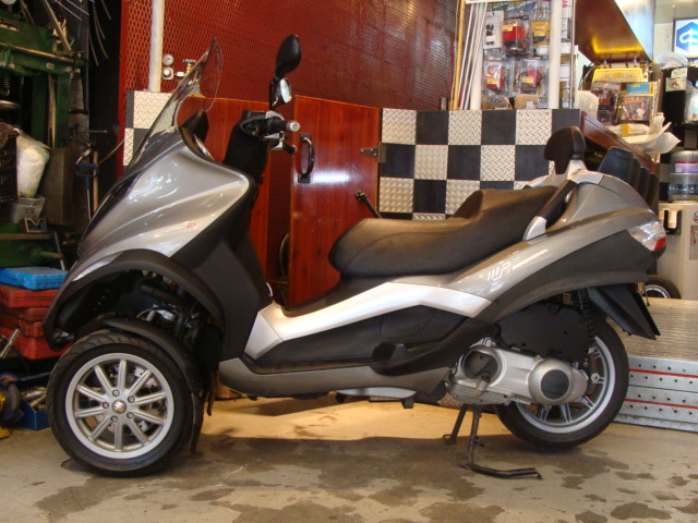 PIAGGIO MP3-250FL