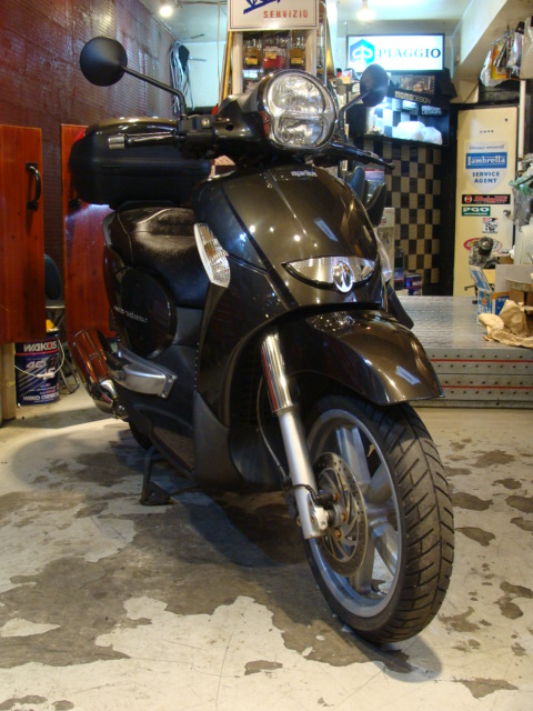 aprilia スカラベオ400ie