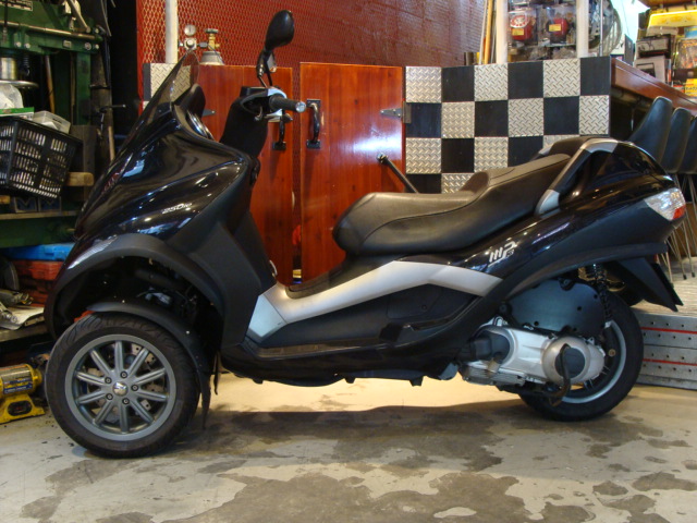 PIAGGIO MP3-250RL