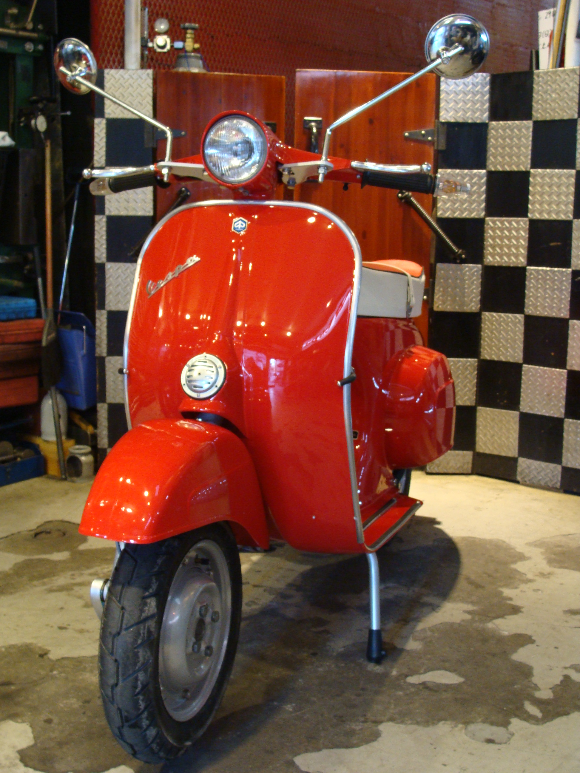 Vespa 100 vintage