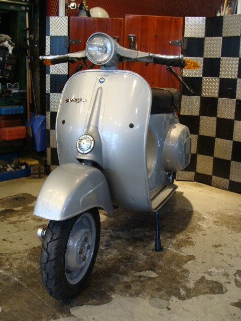 Vespa 100 vintage