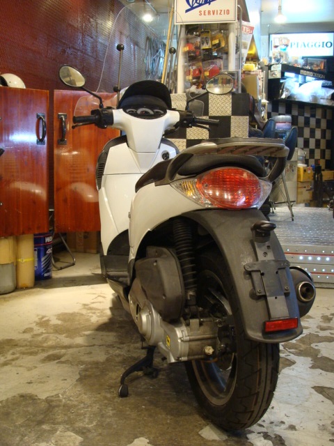 aprilia スカラベオ125ie