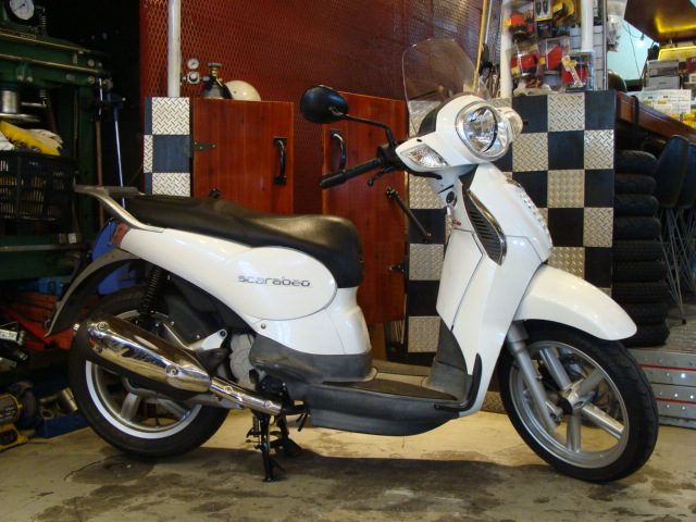 aprilia スカラベオ125ie