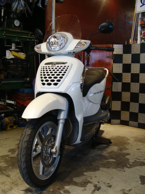 aprilia スカラベオ125ie