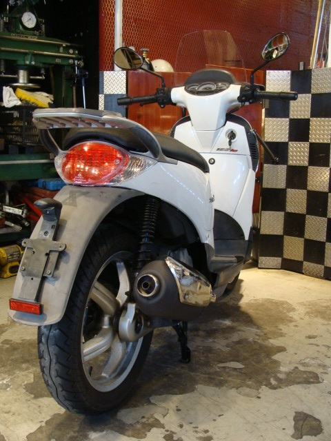 aprilia スカラベオ125ie