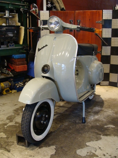 Vespa 100 Vintage
