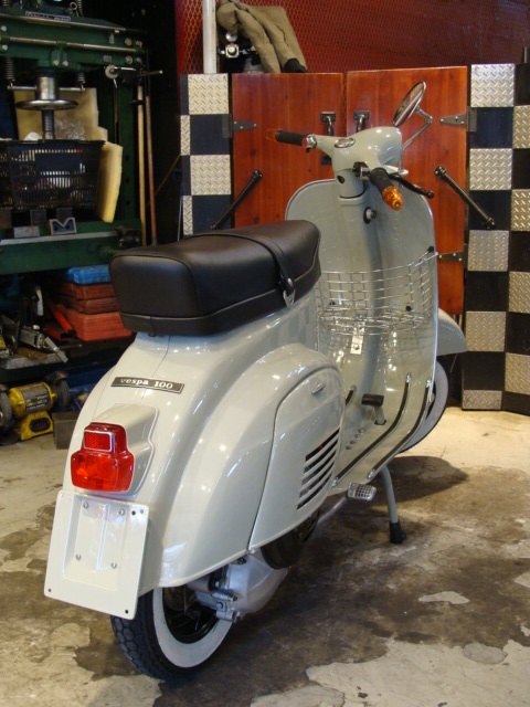 Vespa 100 Vintage
