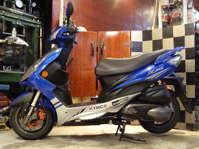 KYMCO RacingKing180FI