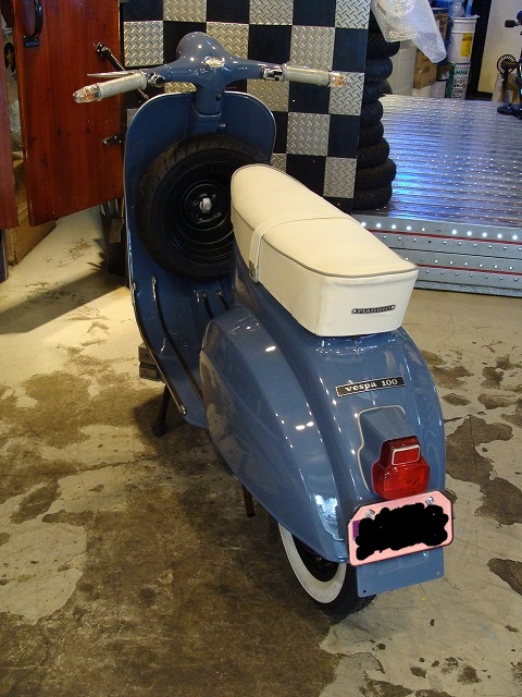 Vespa 100 vintage
