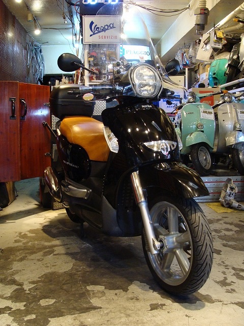 apurilia スカラベオ250IE