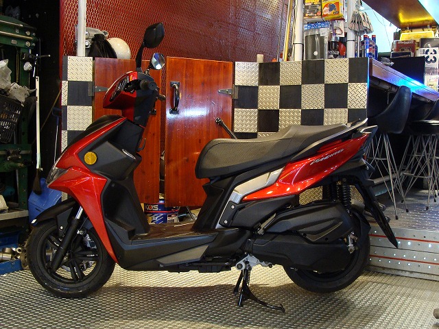 KYMCO Racing S125