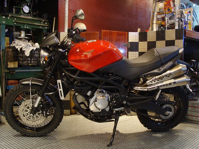 Moto Morini Scrmbler1200  