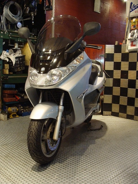 PIAGGIO X8-200