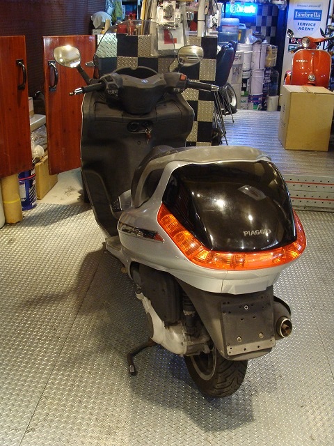 PIAGGIO X8-200