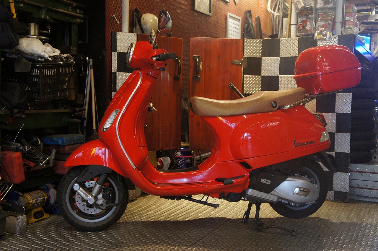 Vespa LX125i-get