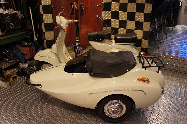 Vespa 150Super SideCar