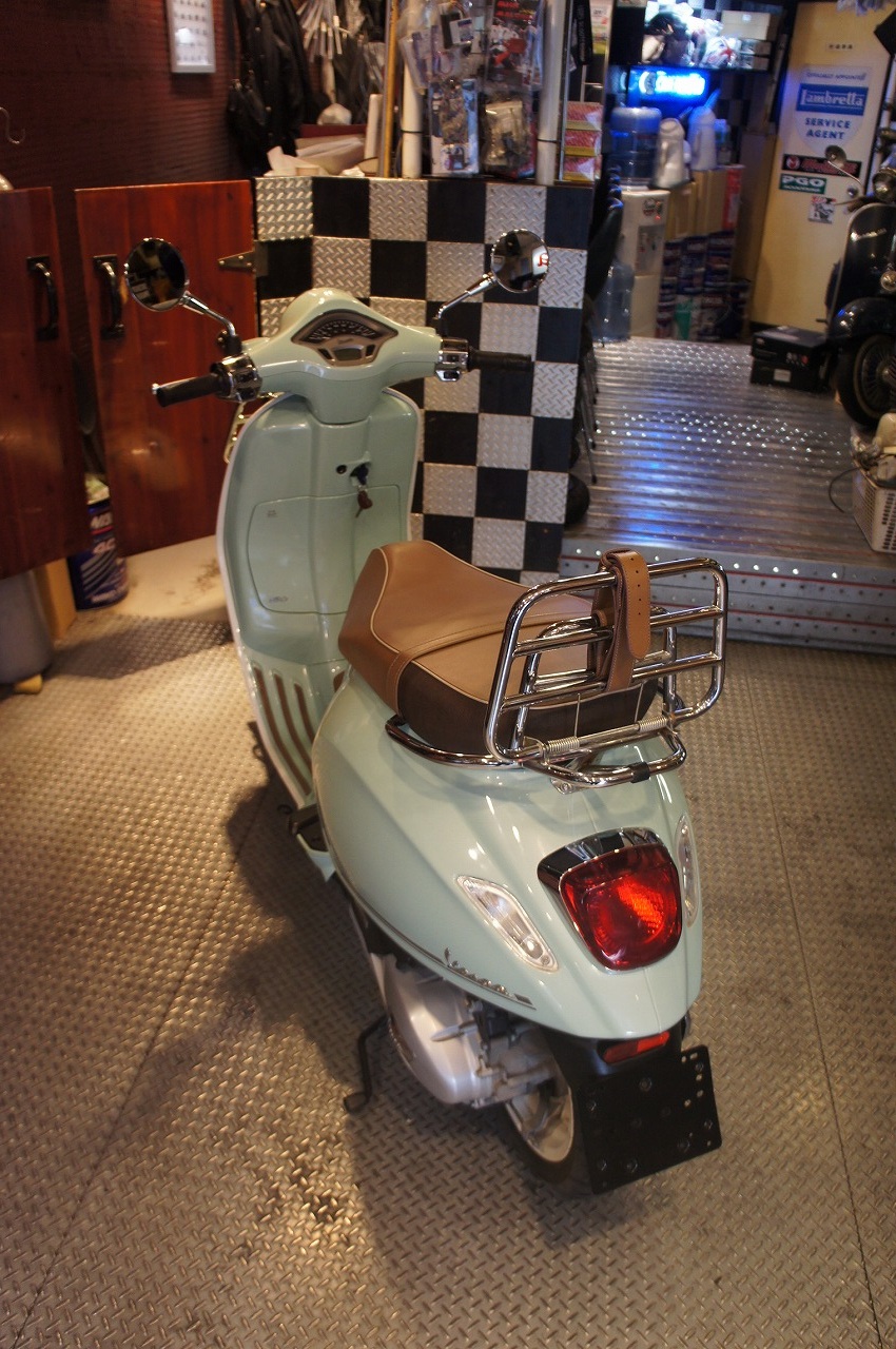 Vespa Primavera 150 PICNIC