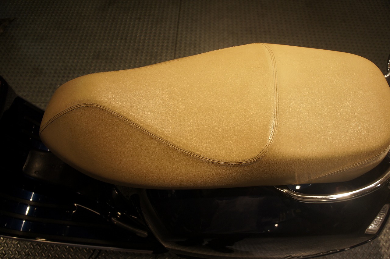 Vespa GTS250ie-3