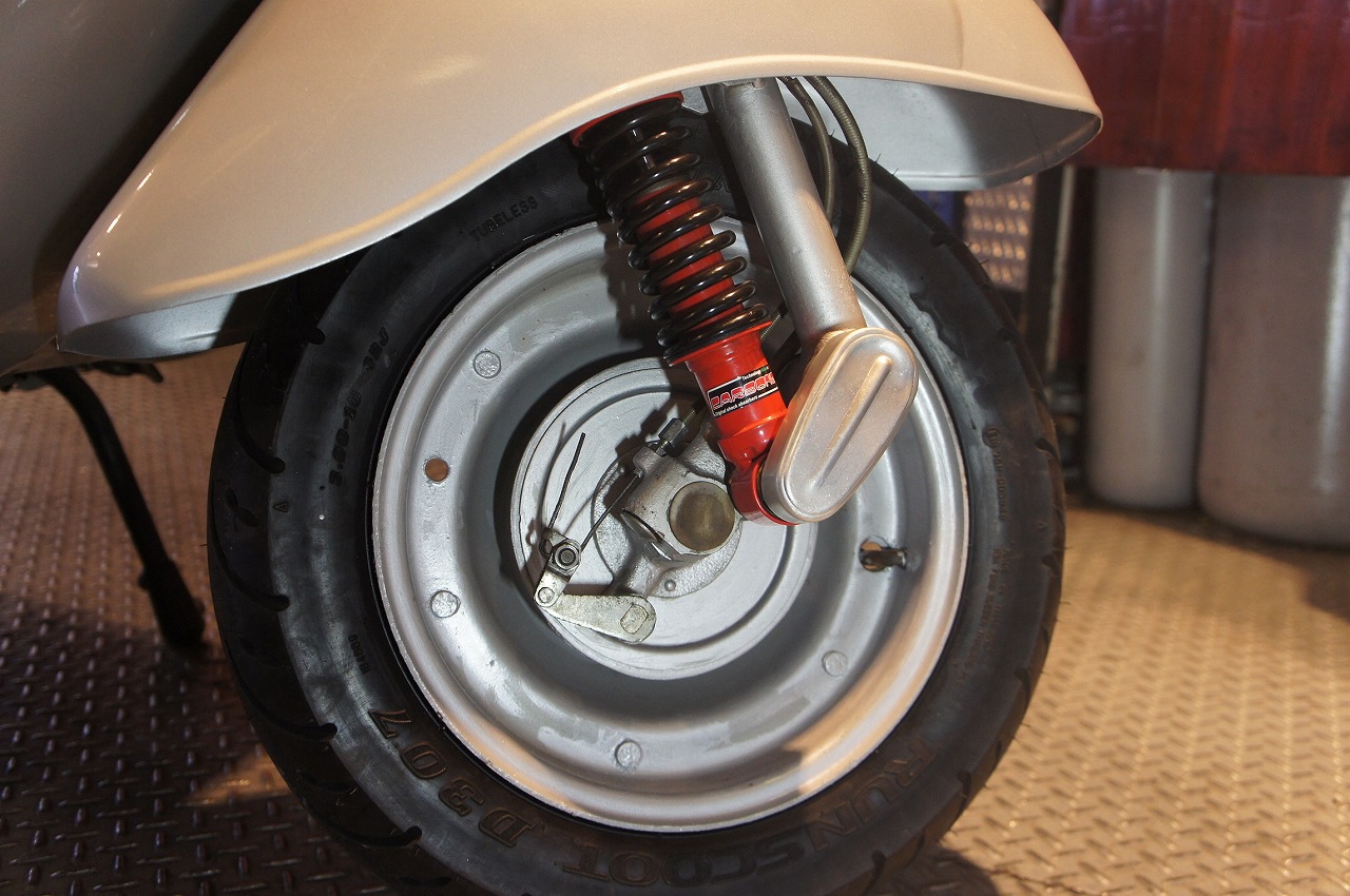 Vespa 100