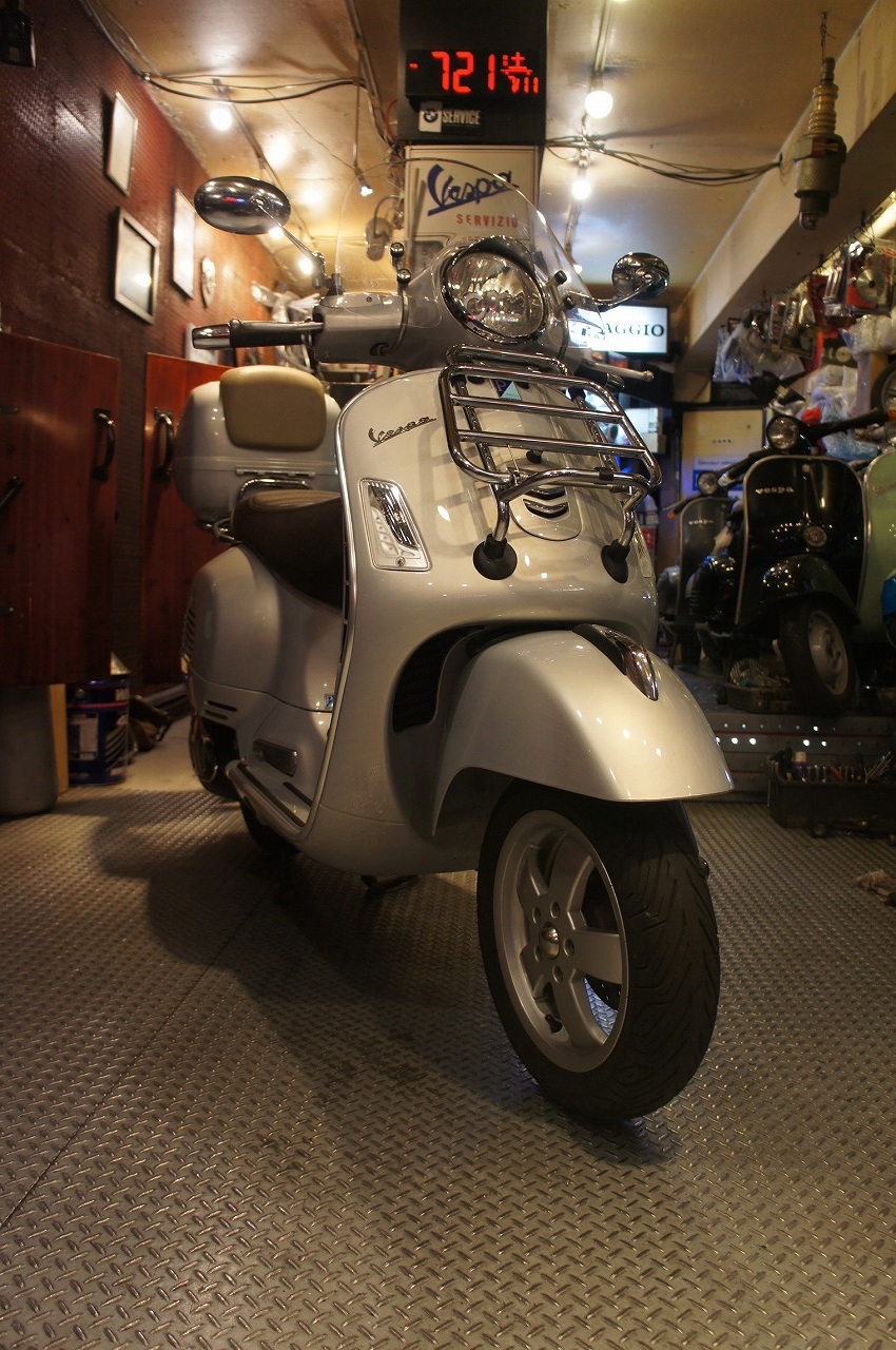 Vespa GTS300Touring