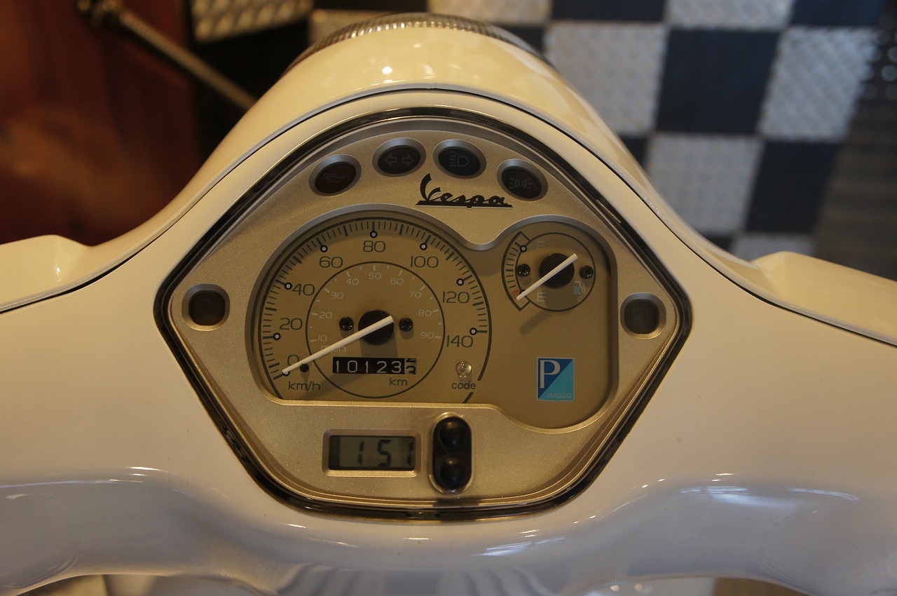 Vespa LX125i-get